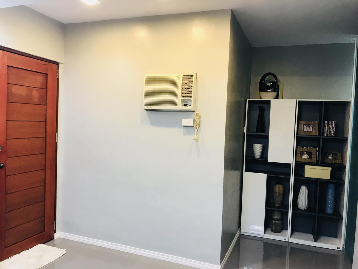 Hillary Timog Park Homes Angeles Exterior foto