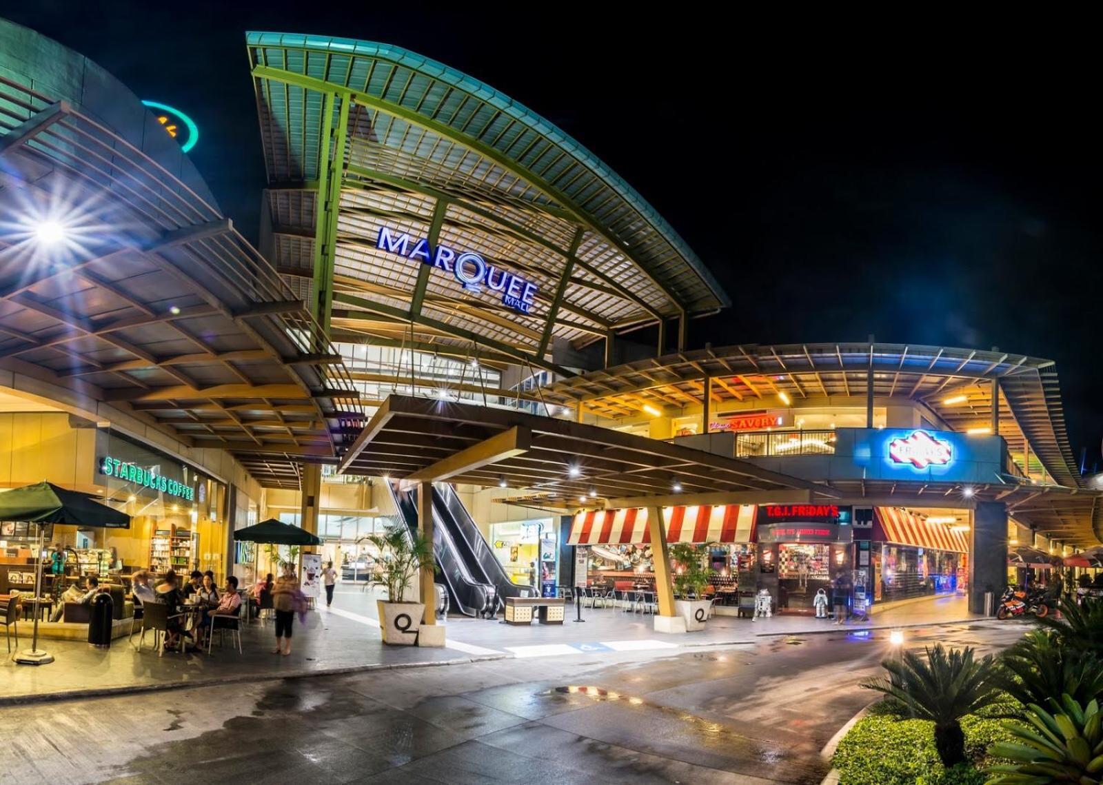 Hillary Timog Park Homes Angeles Exterior foto